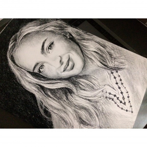 Emilie Satt black by ChanLok